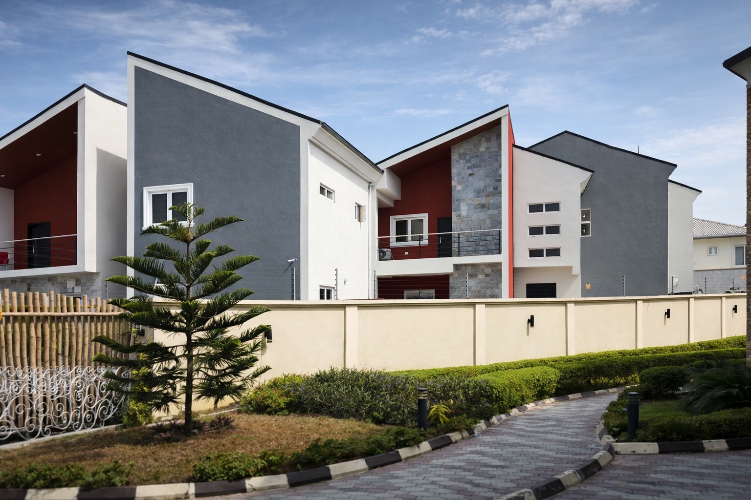 Original 2015 side elevation of House Juliana